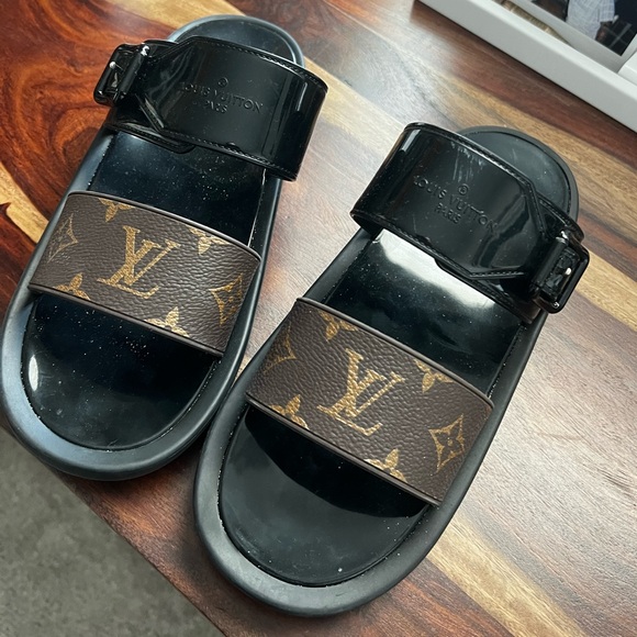 Louis Vuitton Sandals - Picture 4 of 5